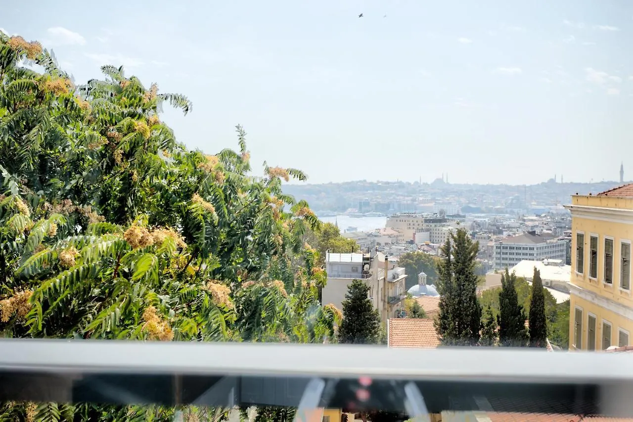 Fragments Hotel Istanbul