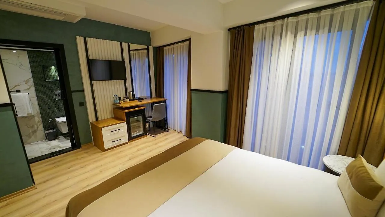 Fragments Hotel Istanbul 4*,