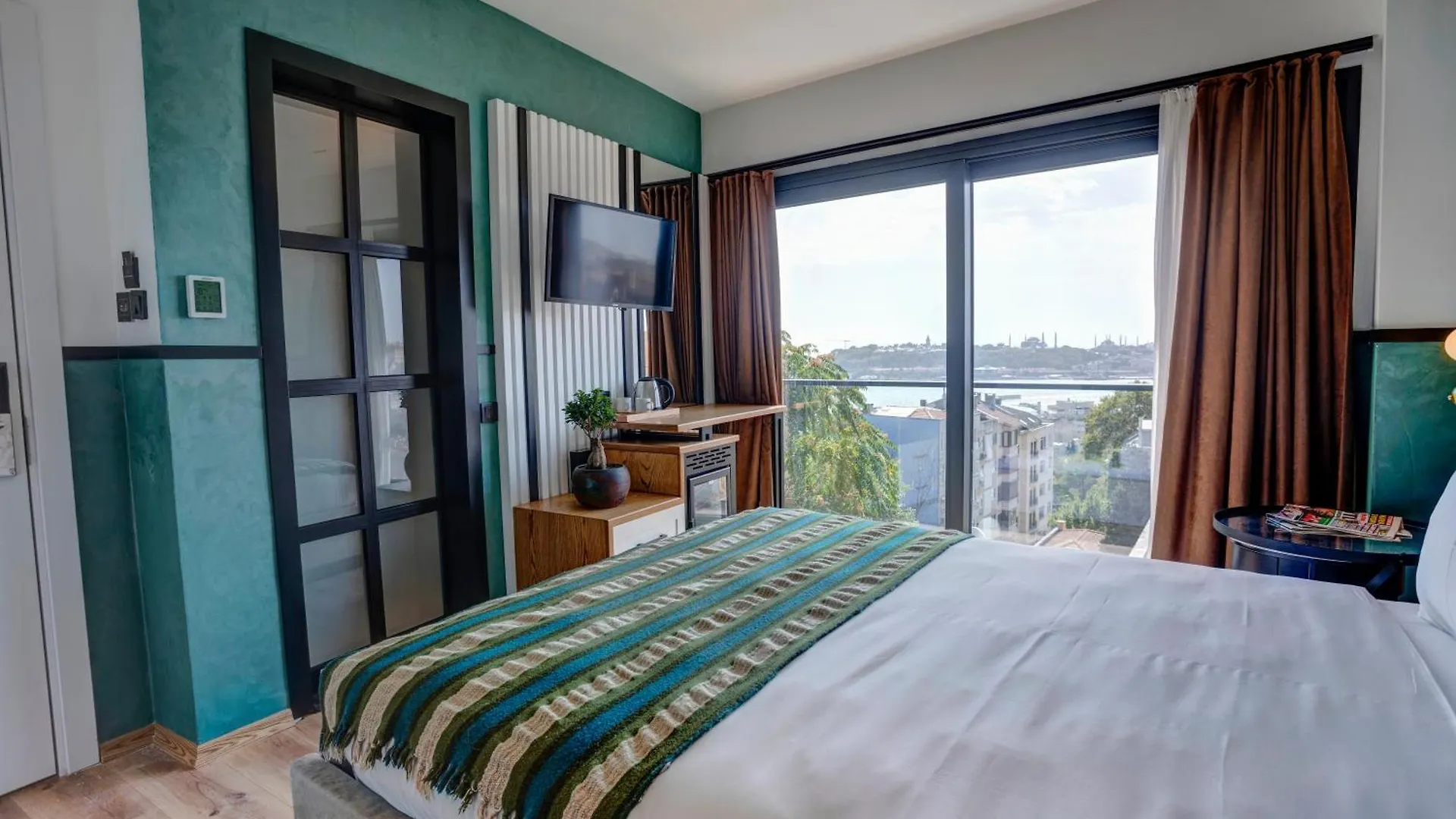 Fragments Hotel Istanbul